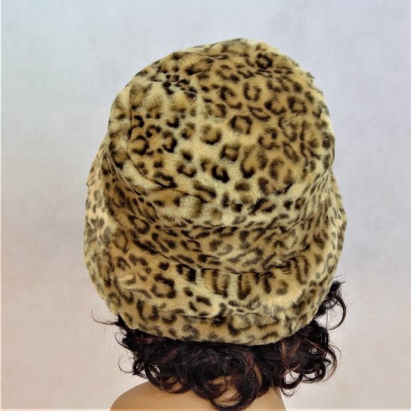 Luxury Collection Faux Fur Leopard Print Bucket Hat by - Picture 13 of 16